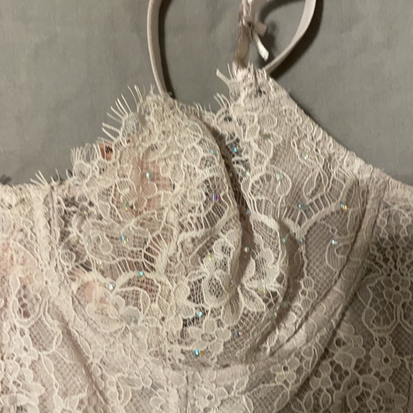 Victoria’s Secret corset top. BRAND NEW WITH TAGS - Picture 2 of 4